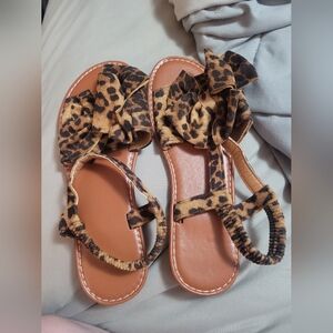 Leopard Print Sandals with Bow